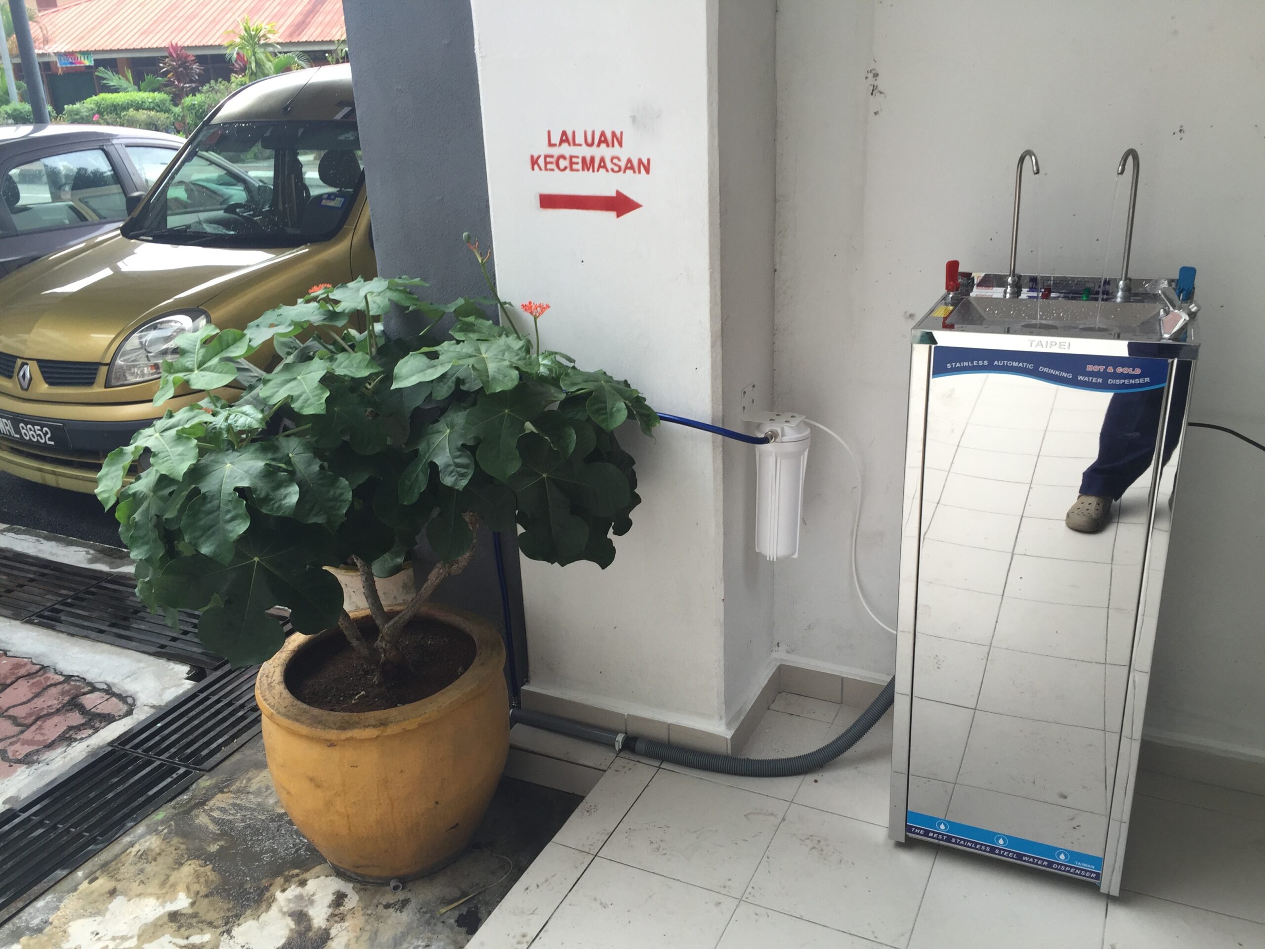 School aqua kent water cooler